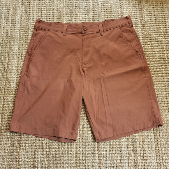 Eddie Bauer Performance Hybrid Men's Shorts 36" x 10" Inseam - Picture 1 of 8